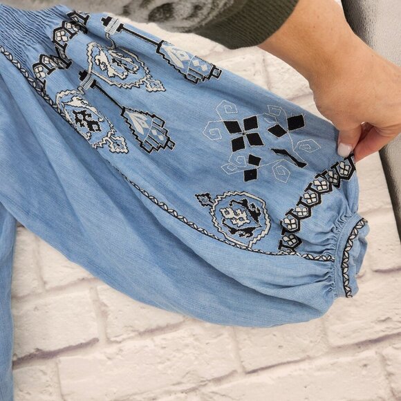 Zara Trafaluc Blue Chambray Balloon Sleeve V Neck Embroidered Boho Top US XS - Picture 7 of 12